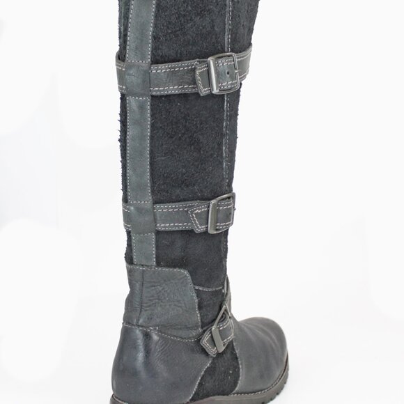 Ariat ‘Highland’ Black Suede and Leather Knee High Buckle Moto Boots - Picture 3 of 7